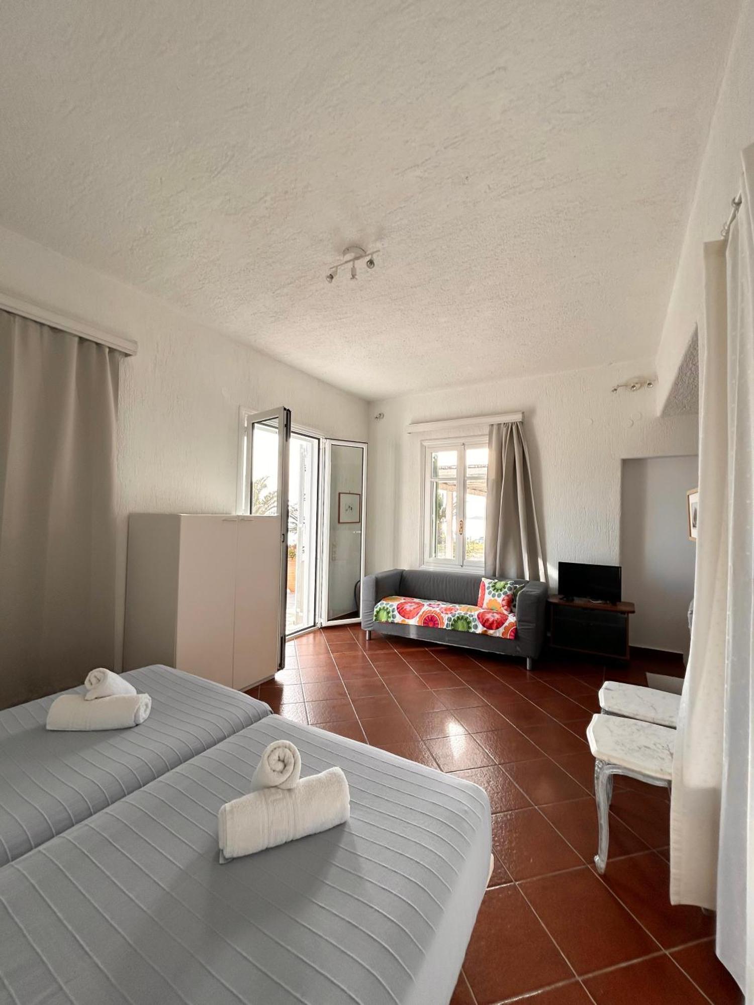 Fos Apartments Mykonos Agios Ioannis Diakoftis Kamer foto